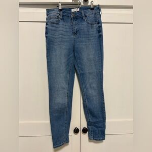 Stylish Blue Skinny Jeans for Women